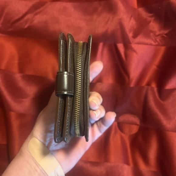 Louis Vuitton damier compact zip/bifold - Picture 6 of 12